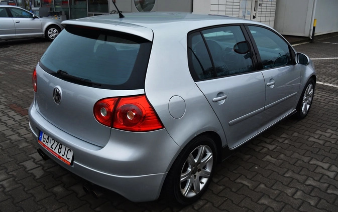 Volkswagen Golf cena 22900 przebieg: 236000, rok produkcji 2006 z Skalbmierz małe 172